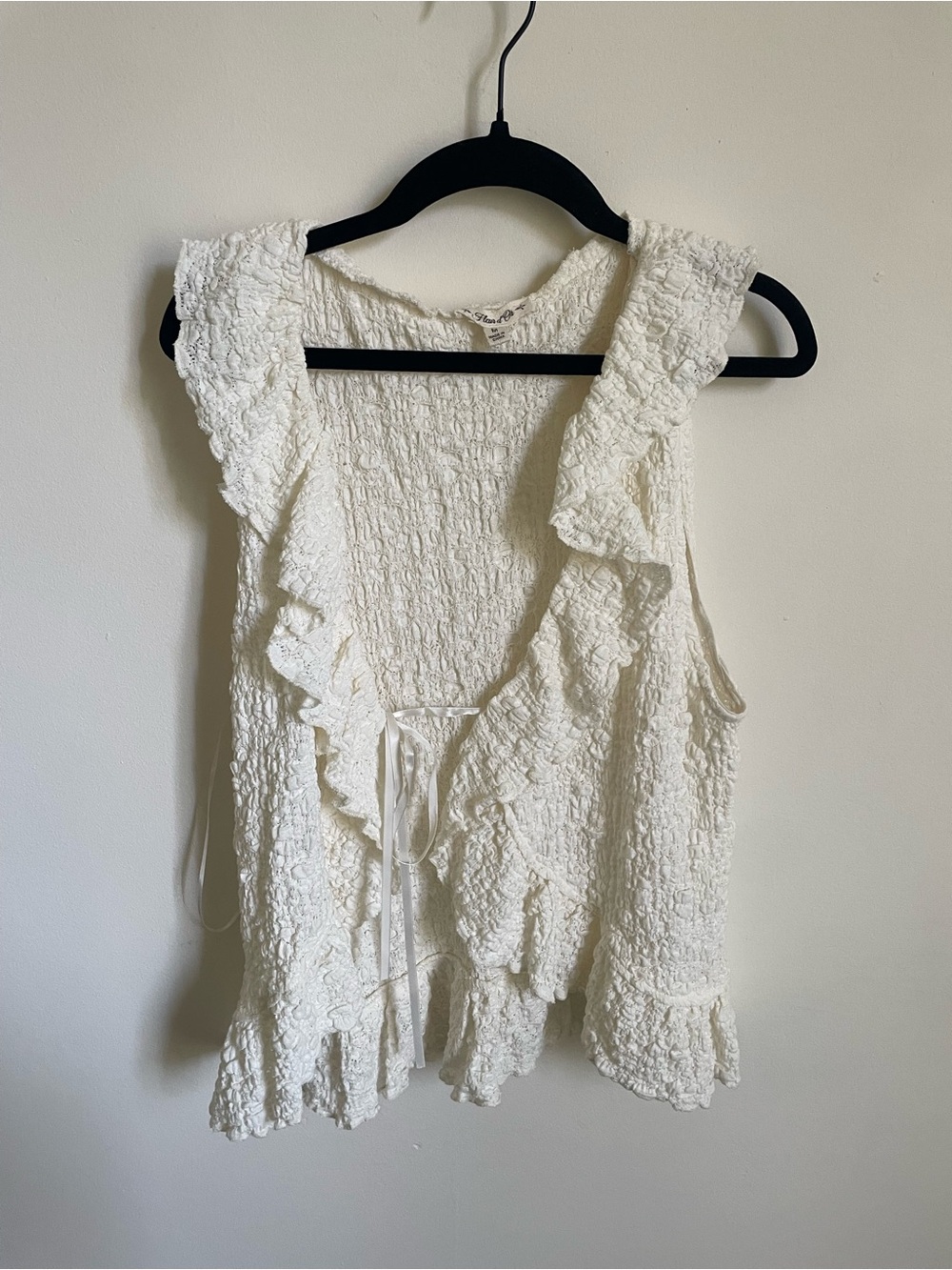 Women’s Cream Ruffle Tie-Front Top